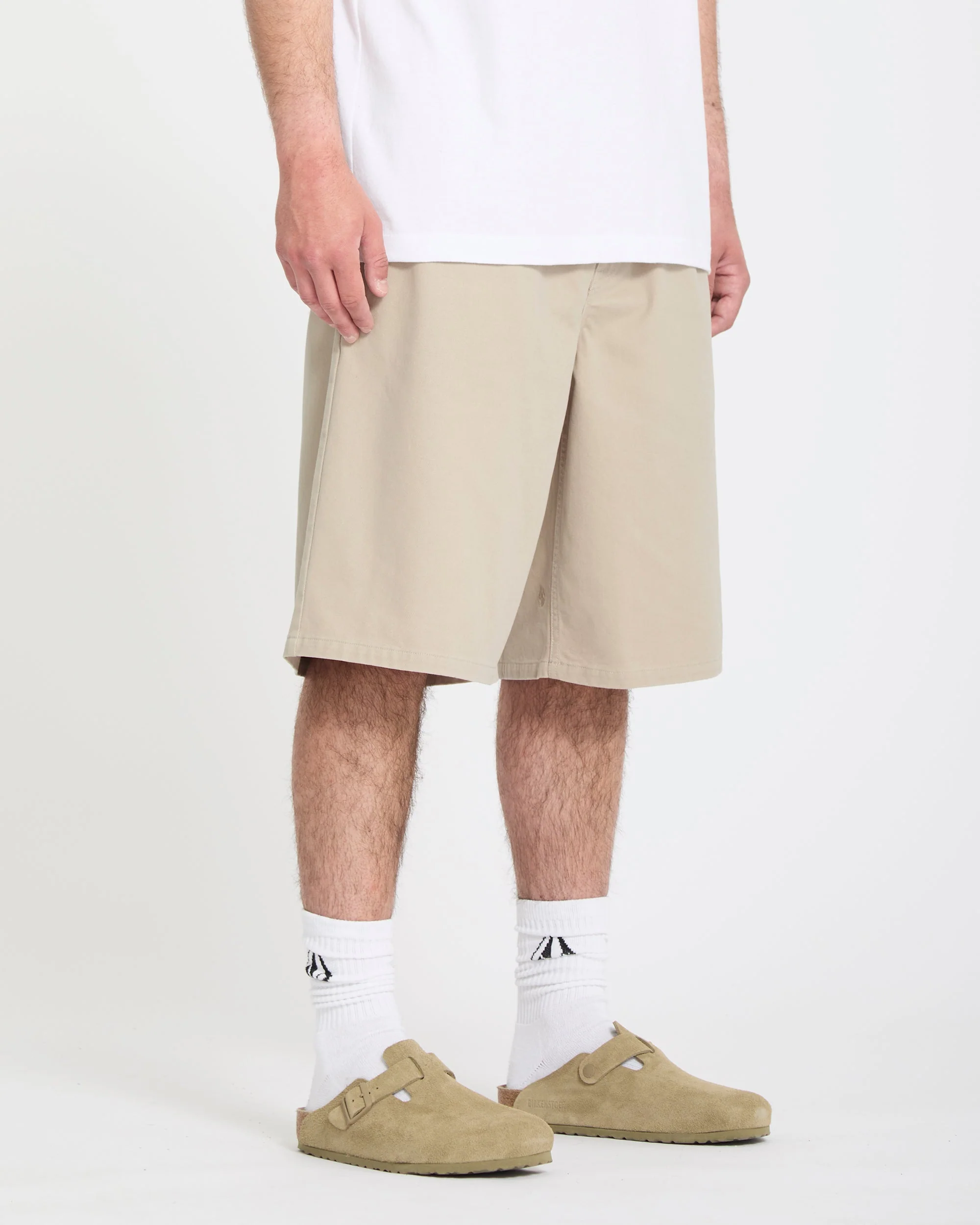 Chillow Pleat 24" Elasticated Waist Chino-Shorts - Light Khaki - Image 6