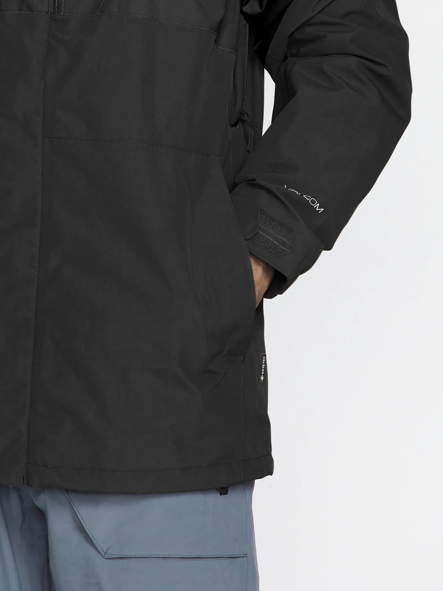 L Gore-Tex Jacket - Black - Image 10